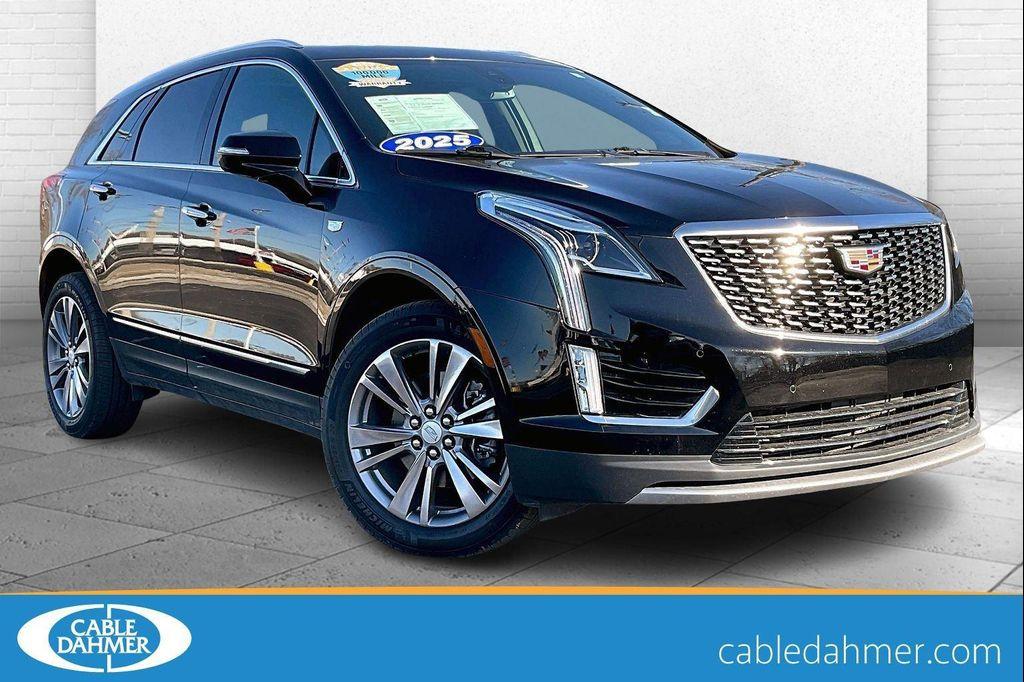 used 2025 Cadillac XT5 car, priced at $38,900