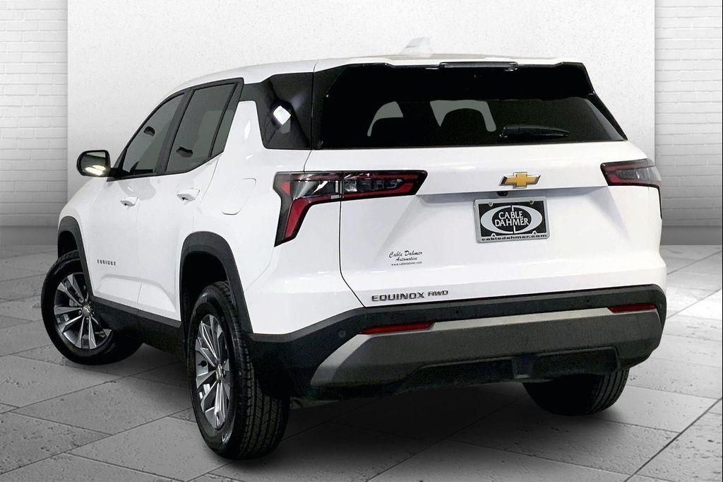 used 2025 Chevrolet Equinox car, priced at $26,900