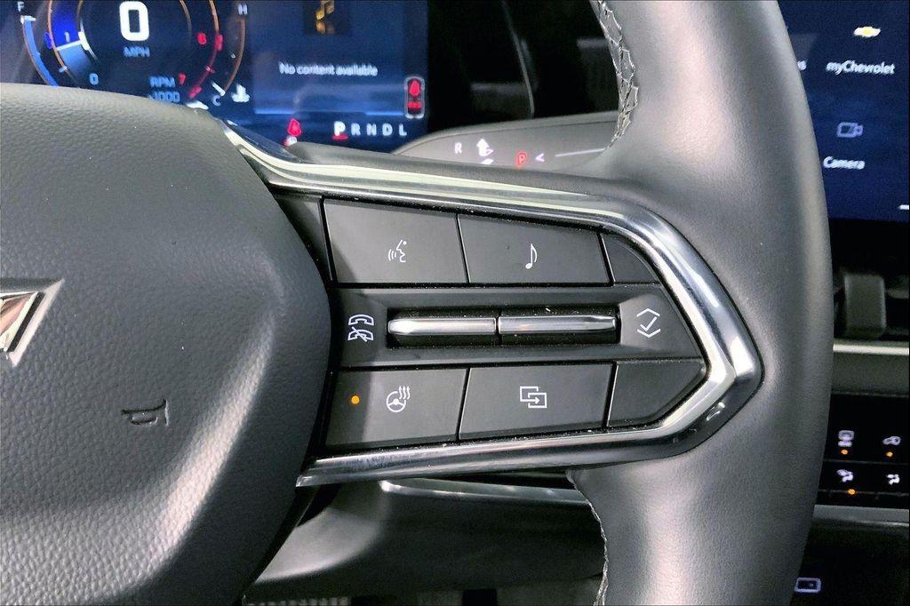 used 2025 Chevrolet Equinox car, priced at $26,900