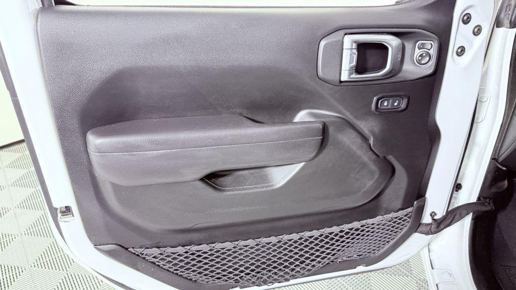 used 2022 Jeep Wrangler Unlimited car, priced at $26,999