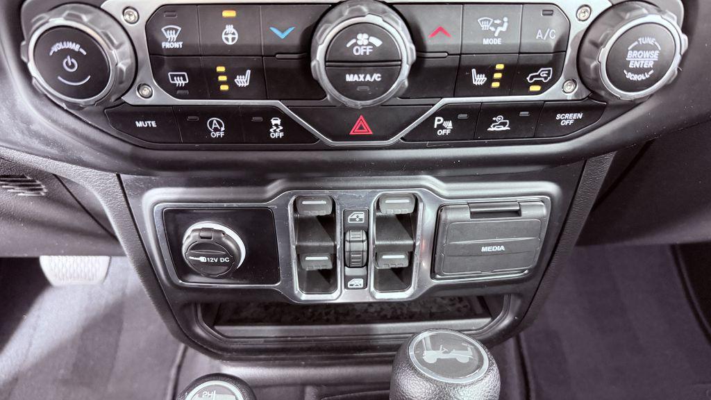 used 2022 Jeep Wrangler Unlimited car, priced at $26,999