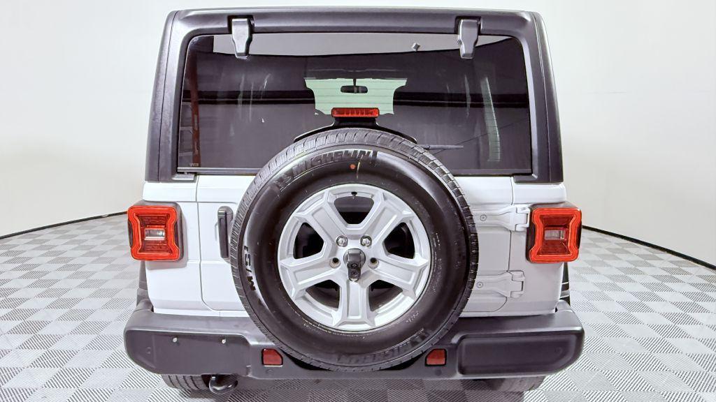 used 2022 Jeep Wrangler Unlimited car, priced at $26,999