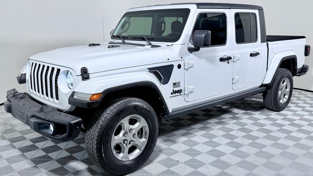 used 2021 Jeep Gladiator car, priced at $27,499