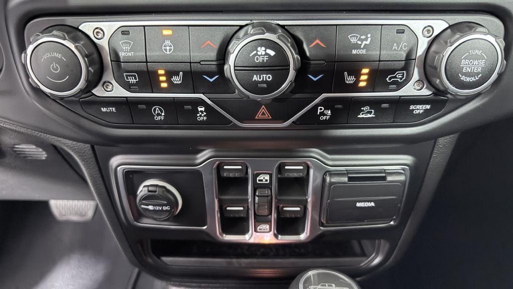 used 2021 Jeep Gladiator car, priced at $27,999