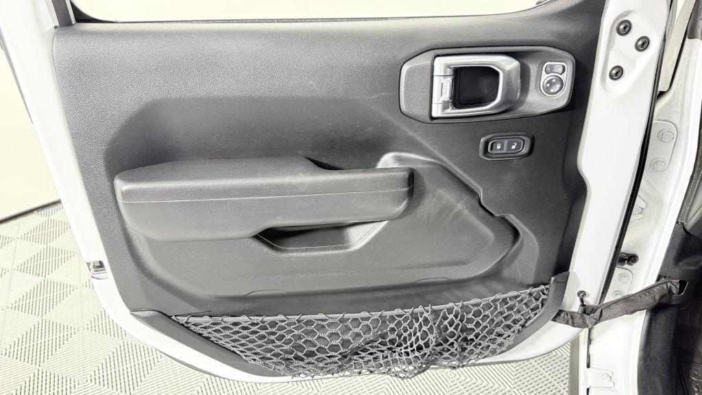 used 2021 Jeep Wrangler Unlimited car, priced at $26,499