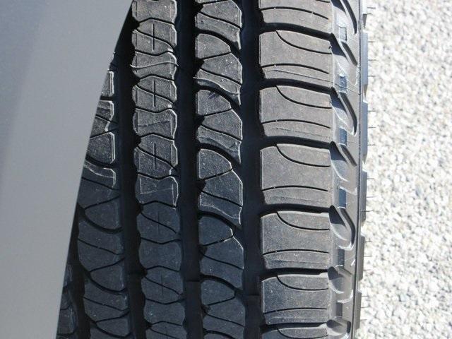 used 2021 Jeep Cherokee car, priced at $20,895