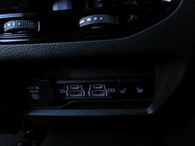 new 2025 Jeep Grand Cherokee car, priced at $50,005