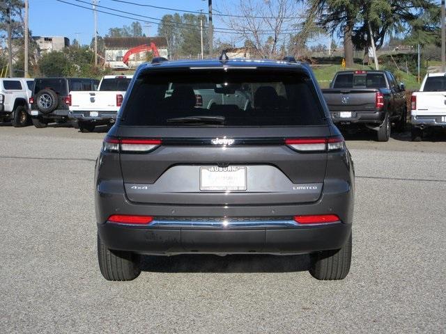 new 2025 Jeep Grand Cherokee car, priced at $50,005