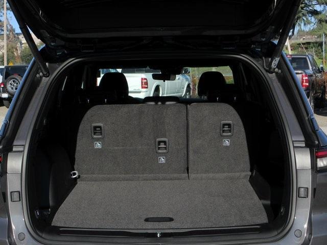 new 2025 Jeep Grand Cherokee car, priced at $50,005