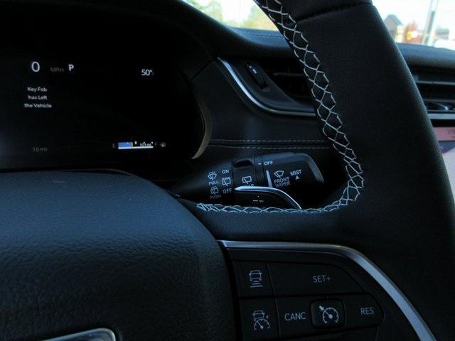 new 2025 Jeep Grand Cherokee car, priced at $50,005