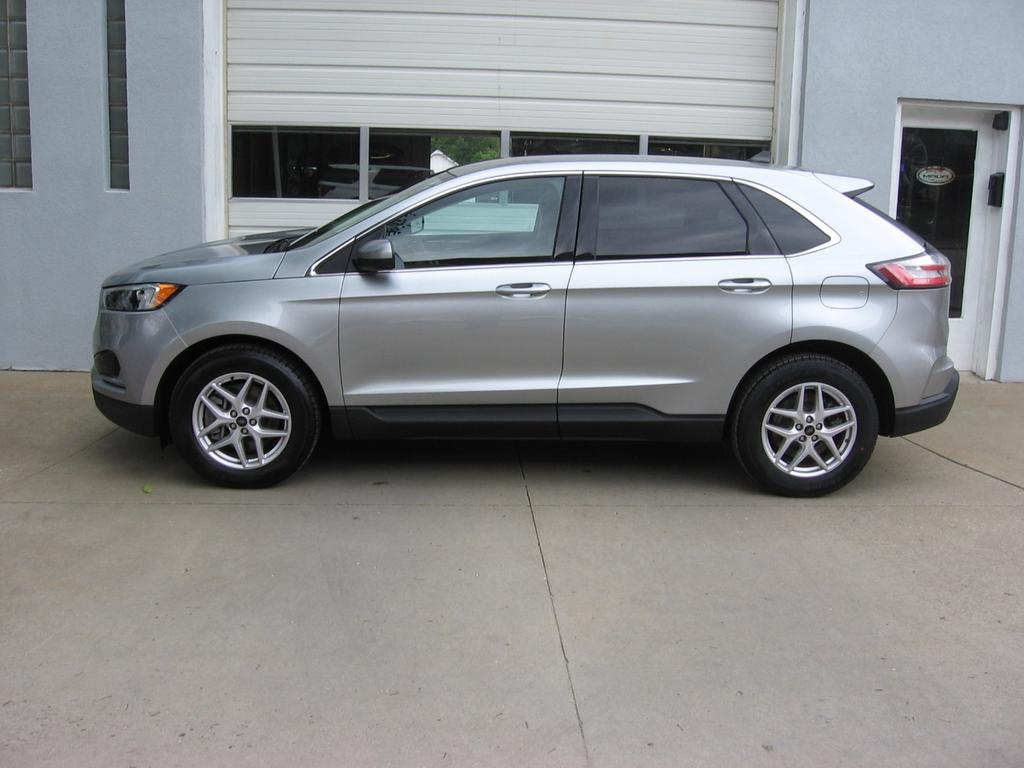 used 2024 Ford Edge car, priced at $25,975