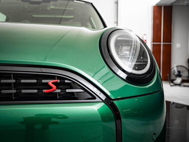 used 2025 MINI Hardtop car