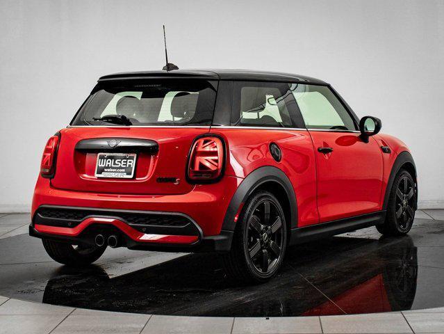 used 2023 MINI Hardtop car, priced at $24,598