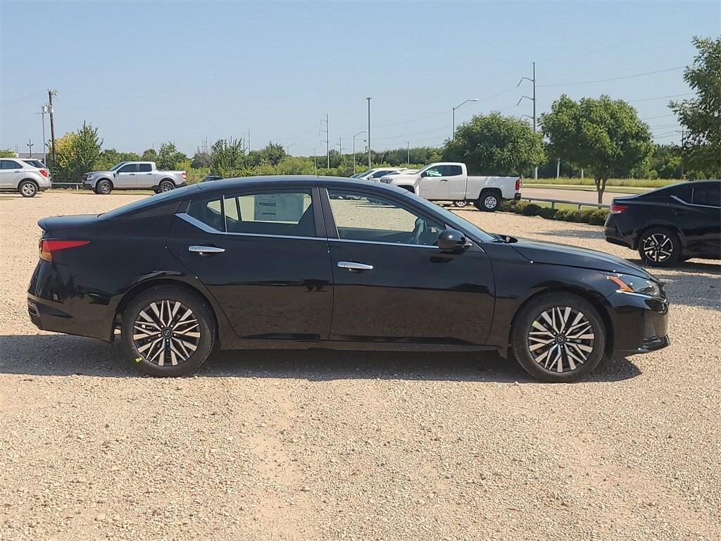 new 2025 Nissan Altima car, priced at $27,732