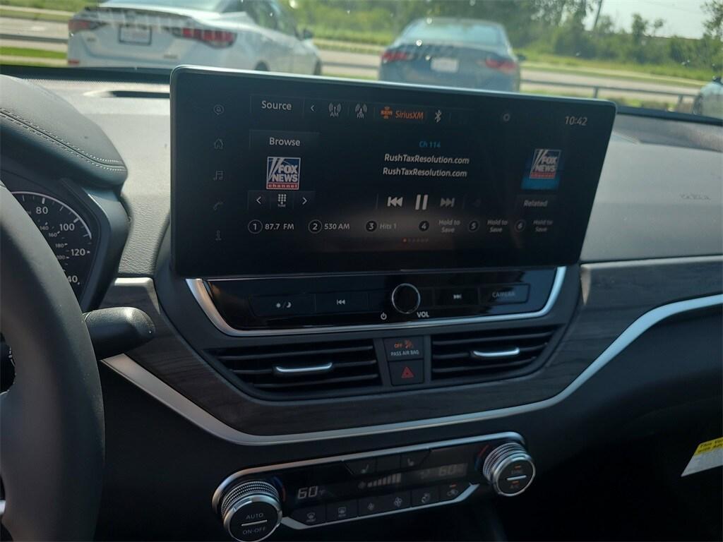 new 2025 Nissan Altima car, priced at $27,732