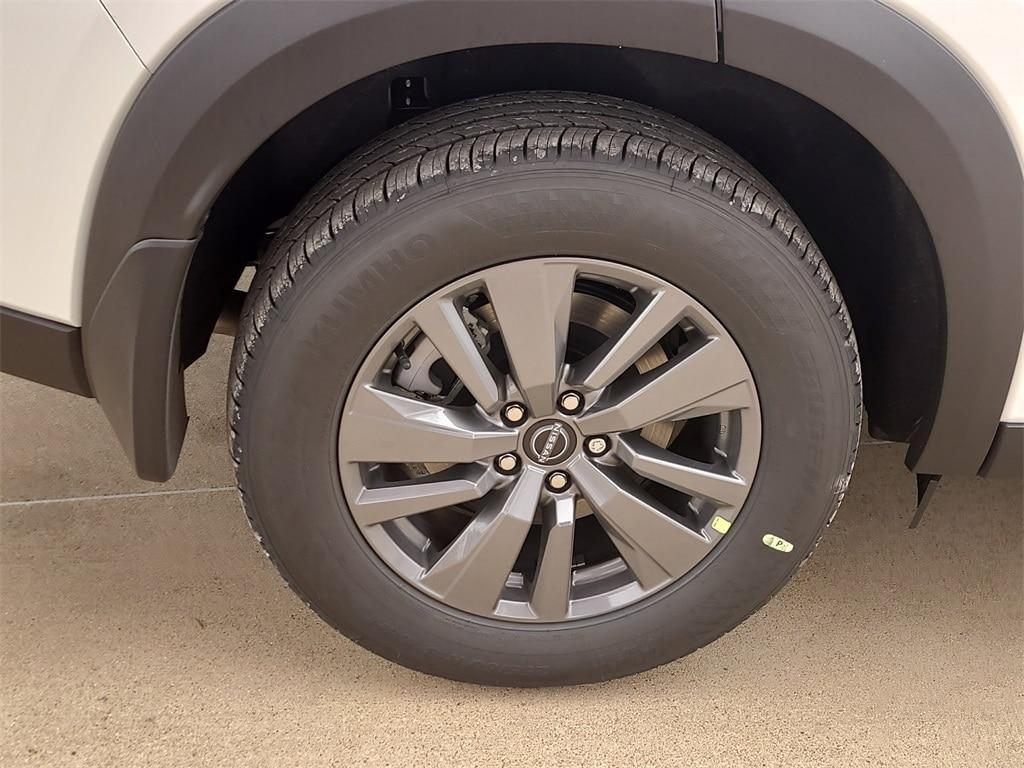 new 2025 Nissan Pathfinder car, priced at $35,295