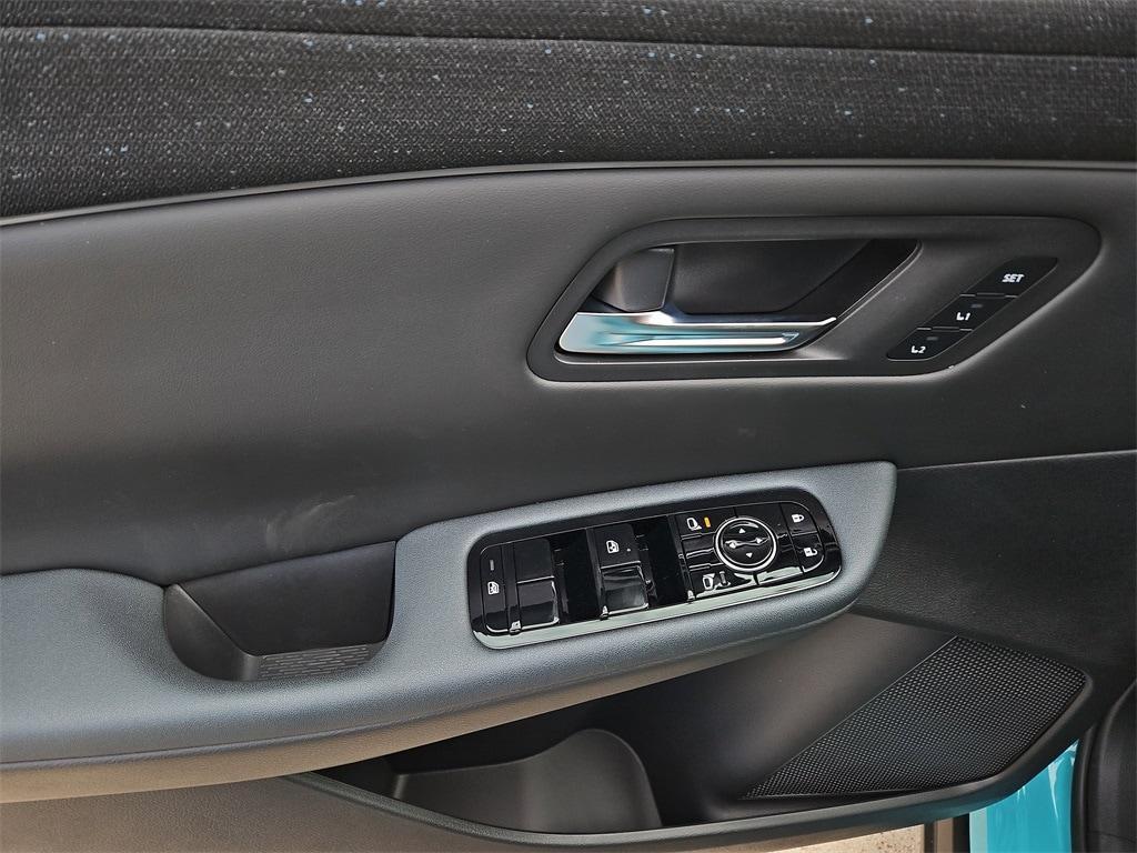 new 2026 Nissan Leaf car, priced at $39,790