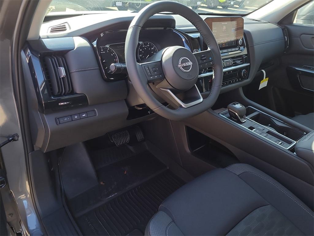 new 2025 Nissan Pathfinder car, priced at $33,114