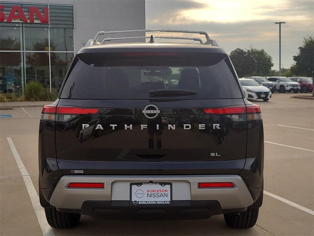 new 2025 Nissan Pathfinder car, priced at $35,625