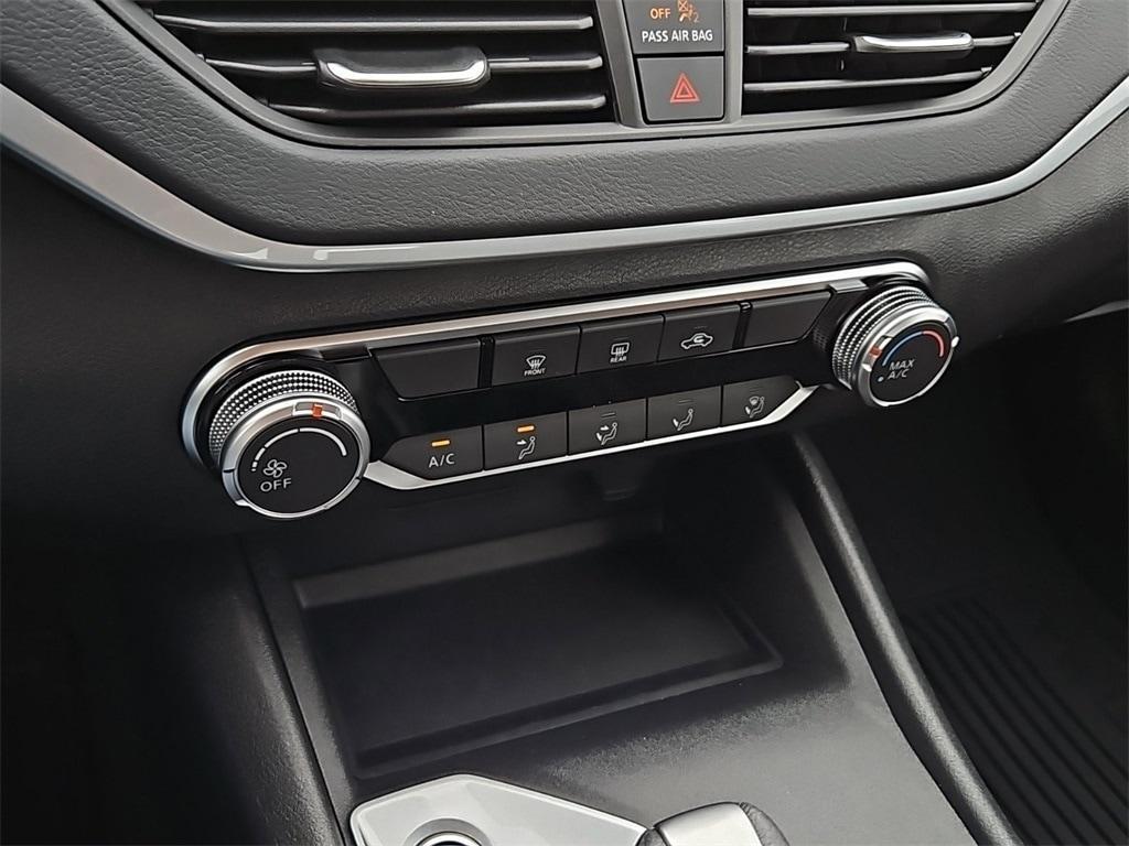 new 2025 Nissan Altima car, priced at $23,999