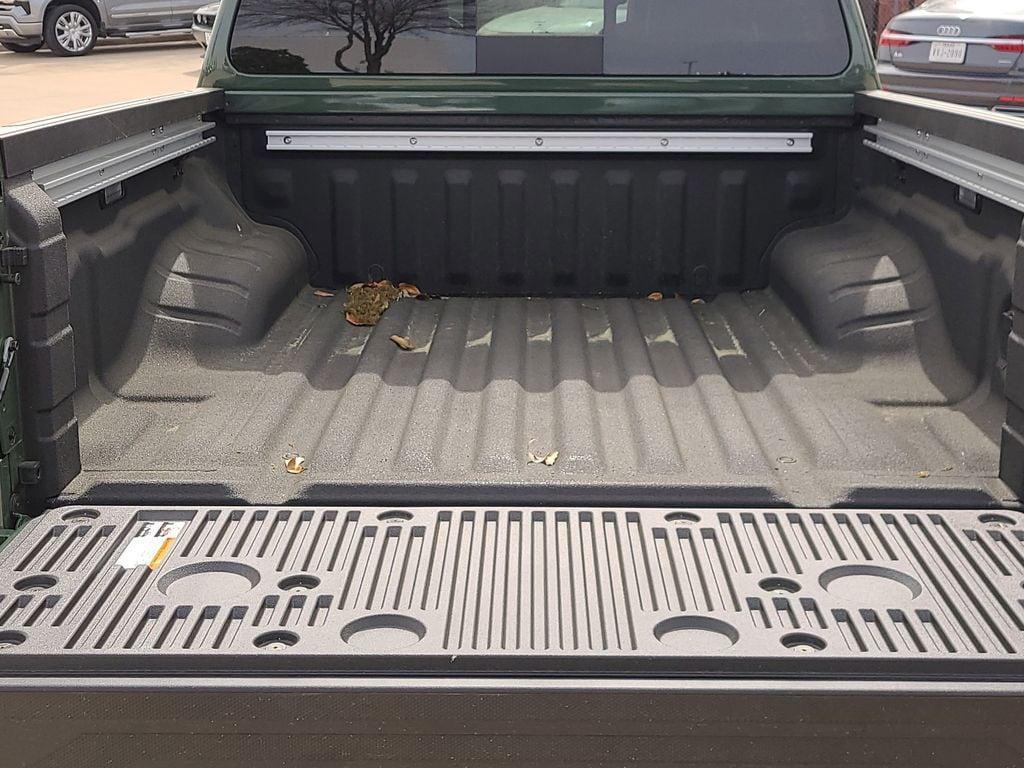 new 2026 Nissan Frontier car, priced at $45,080