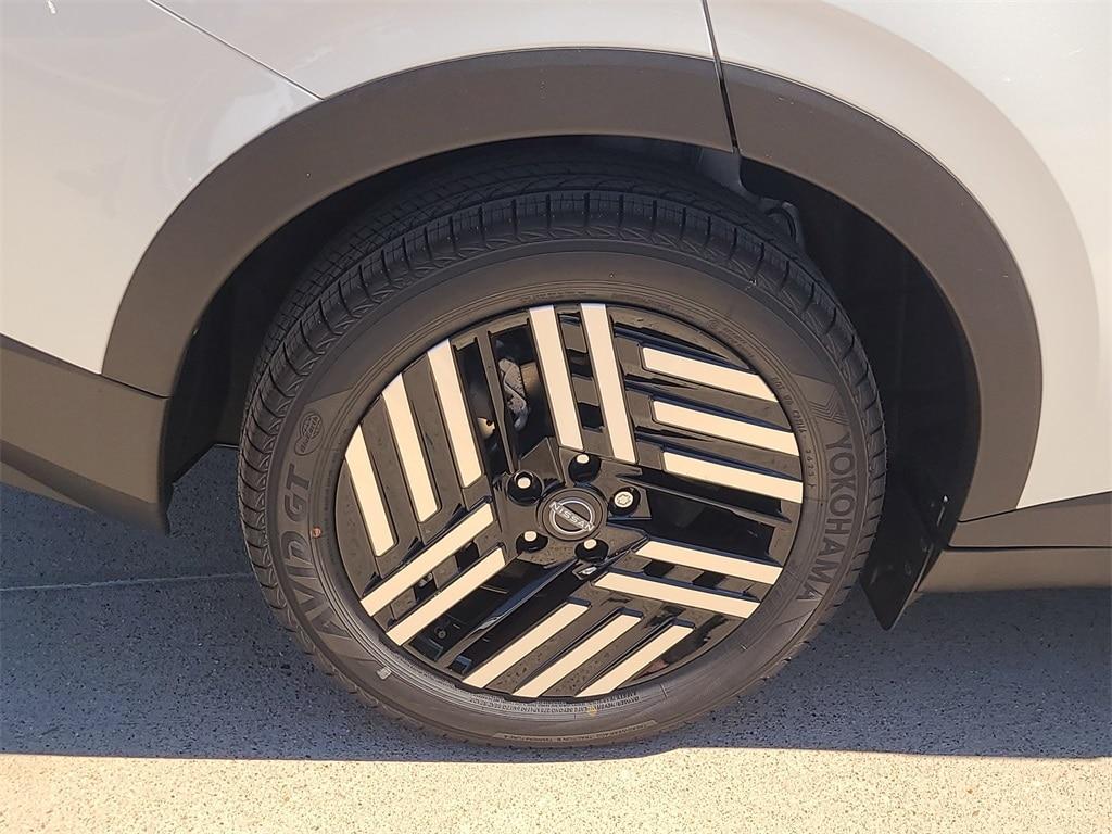 new 2026 Nissan Leaf car, priced at $34,779