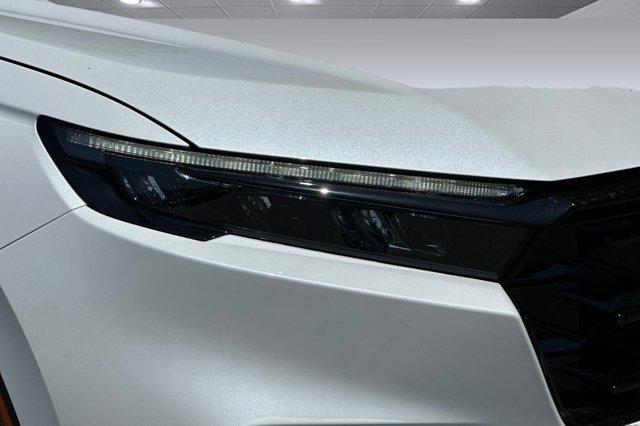 new 2026 Honda CR-V Hybrid car, priced at $38,902