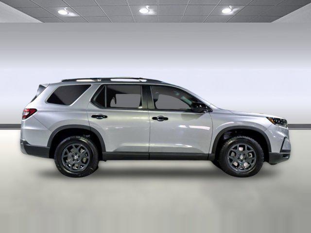 new 2025 Honda Pilot car, priced at $49,142
