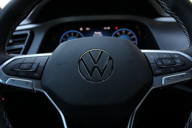 new 2026 Volkswagen Atlas Cross Sport car, priced at $38,327