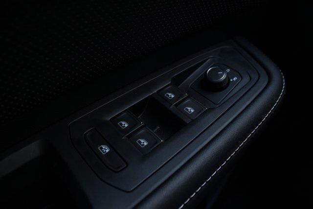 new 2026 Volkswagen Atlas Cross Sport car, priced at $38,327