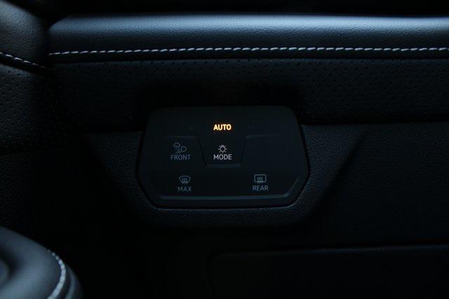 new 2026 Volkswagen Atlas Cross Sport car, priced at $38,327