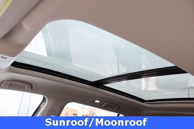 new 2024 Volkswagen Atlas car, priced at $47,000