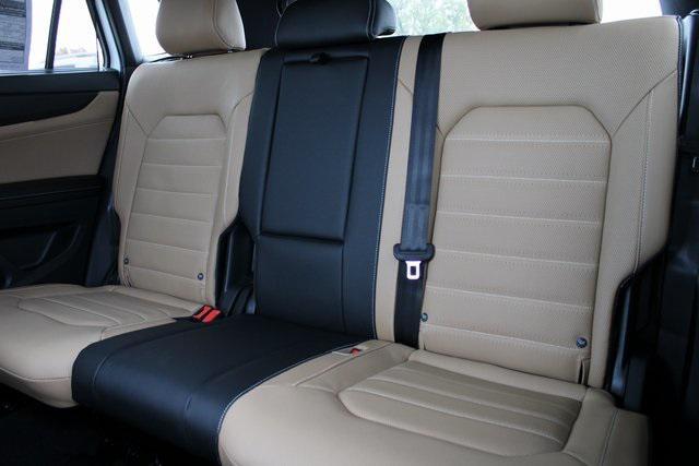 new 2026 Volkswagen Atlas Cross Sport car, priced at $49,127