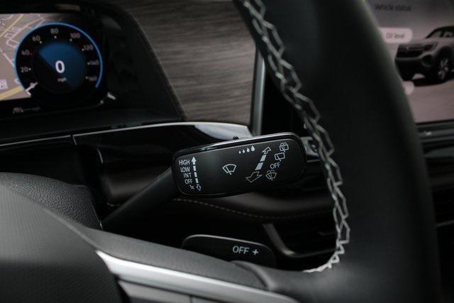 new 2025 Volkswagen Atlas car, priced at $45,801