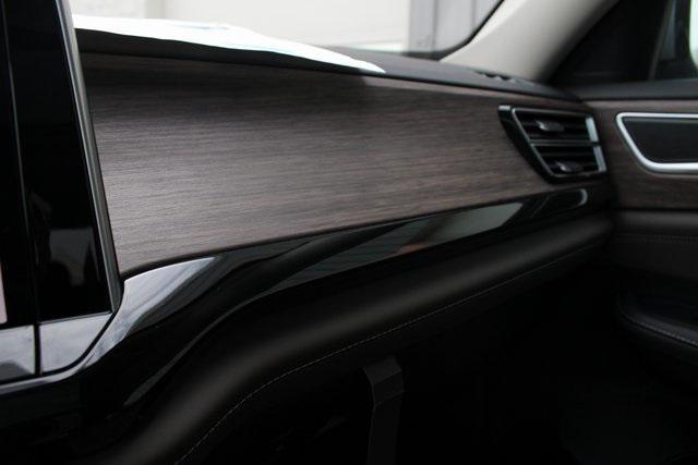 new 2025 Volkswagen Atlas car, priced at $45,801