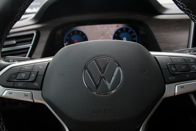 new 2025 Volkswagen Atlas car, priced at $45,801
