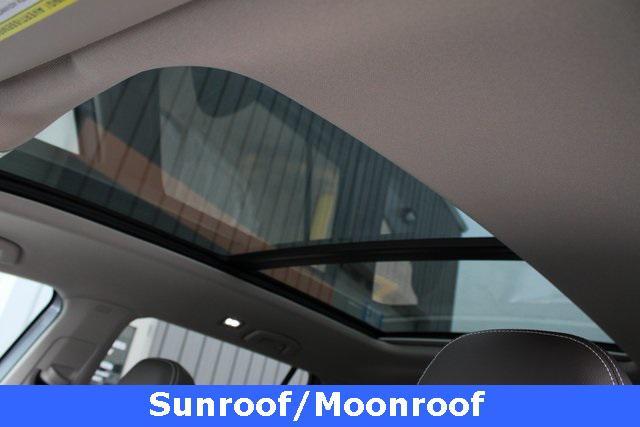 new 2025 Volkswagen Atlas car, priced at $45,801