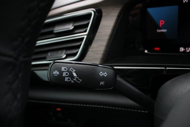 new 2026 Volkswagen Atlas car, priced at $51,880