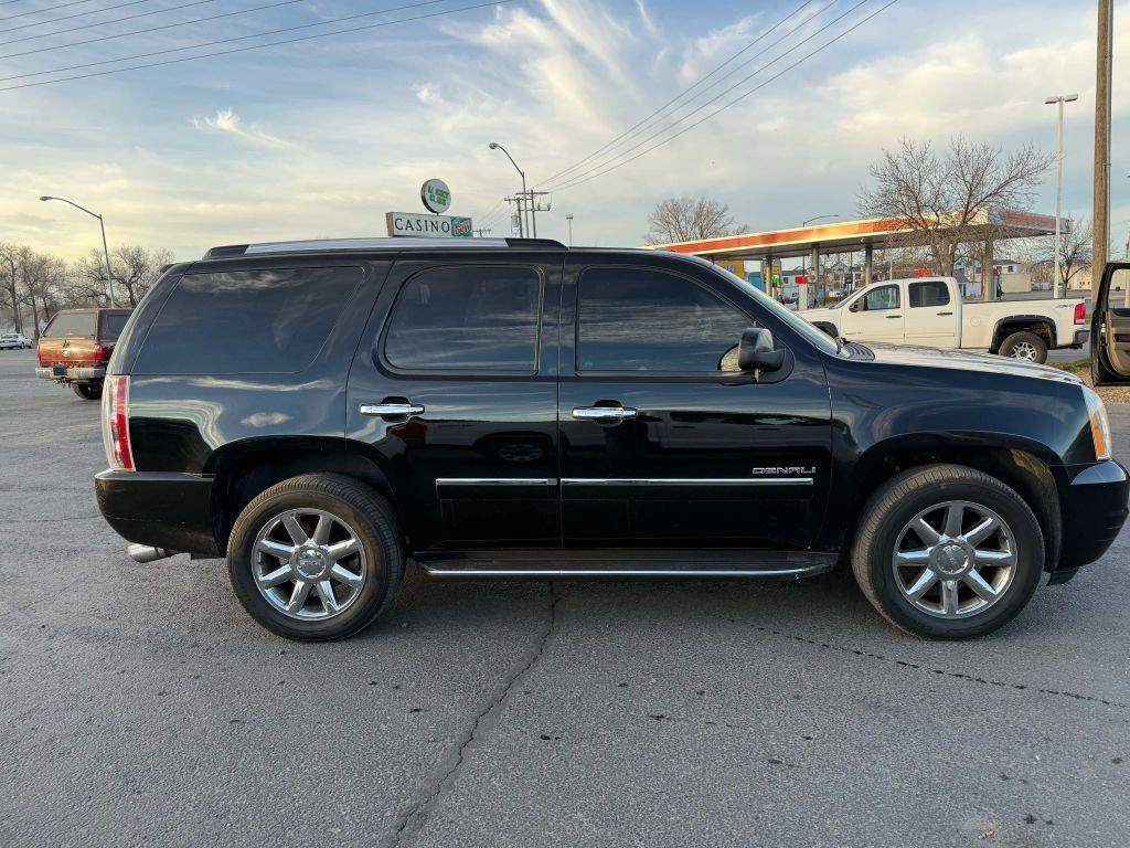 used 2010 GMC Yukon car, priced at $11,495