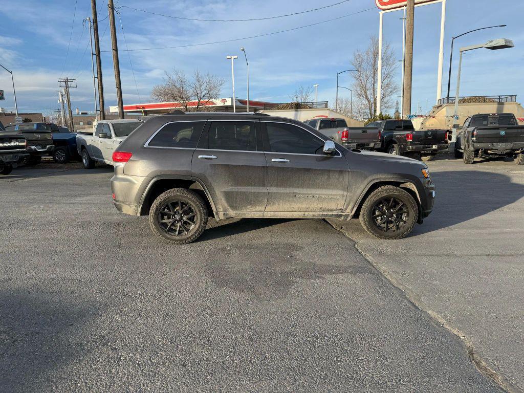 used 2018 Jeep Grand Cherokee car, priced at $16,995