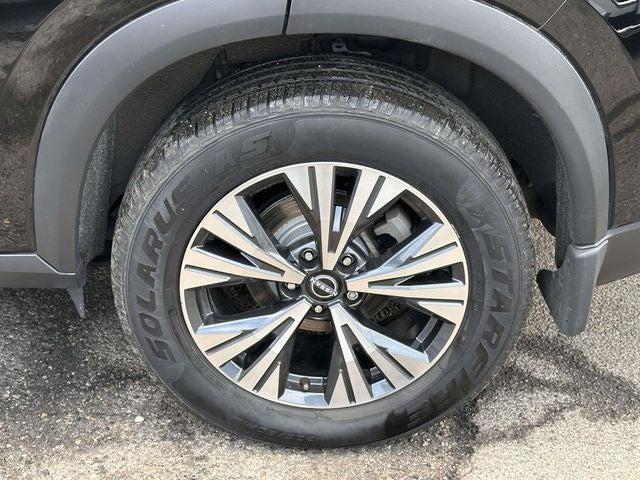 used 2023 Nissan Rogue car, priced at $17,004