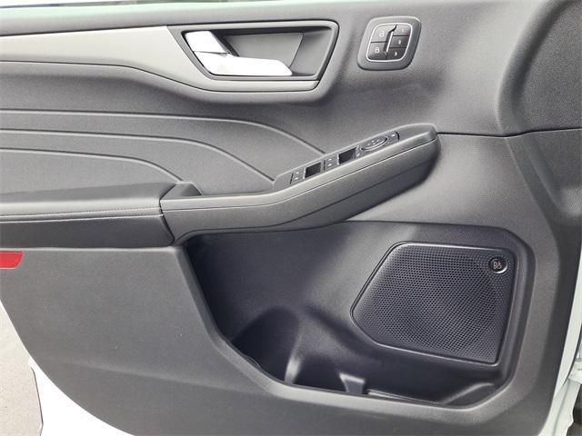 used 2023 Ford Escape car, priced at $24,900