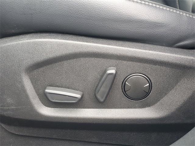 used 2024 Ford Edge car, priced at $24,900