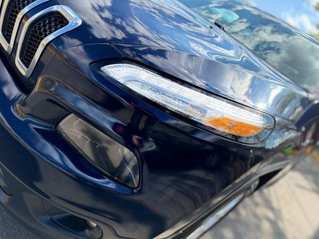 used 2015 Jeep Cherokee car, priced at $6,650