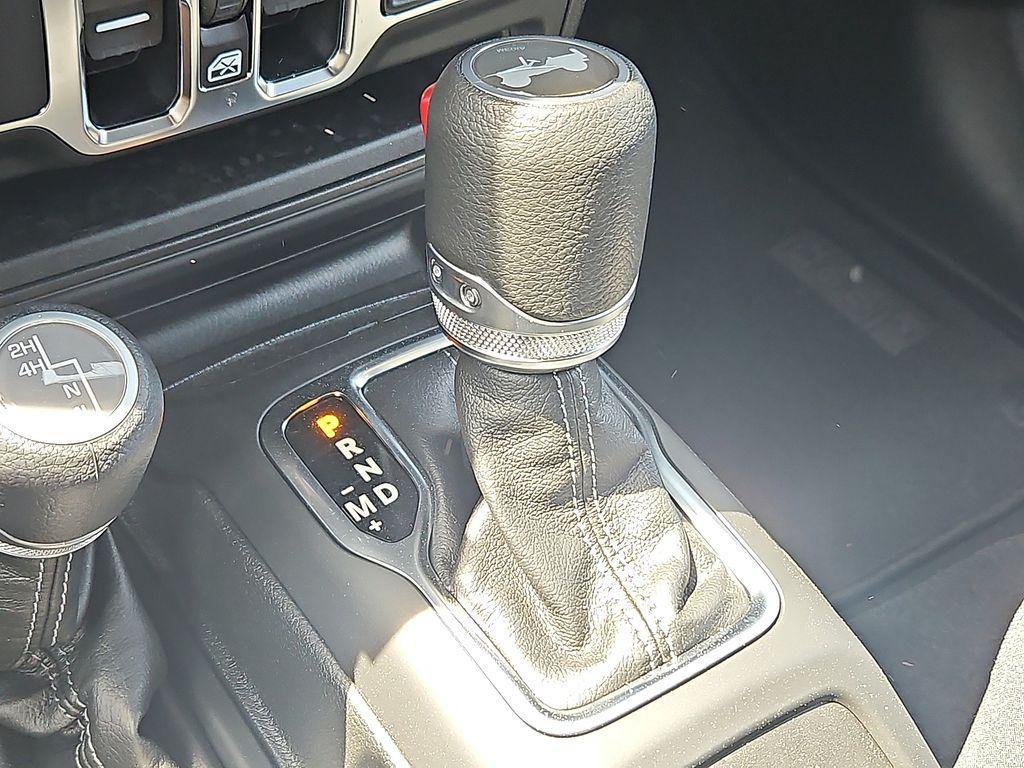 new 2025 Jeep Wrangler car, priced at $37,480