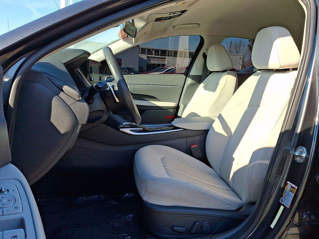 used 2022 Hyundai Sonata Hybrid car, priced at $16,149