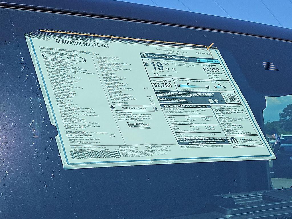 new 2025 Jeep Gladiator car, priced at $43,740