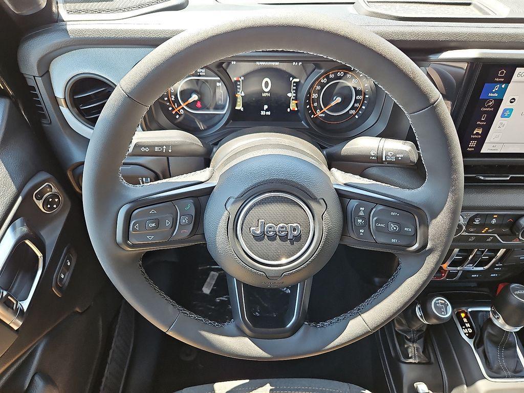 new 2025 Jeep Gladiator car, priced at $43,740