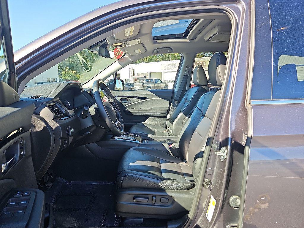 used 2019 Honda Pilot car, priced at $22,351