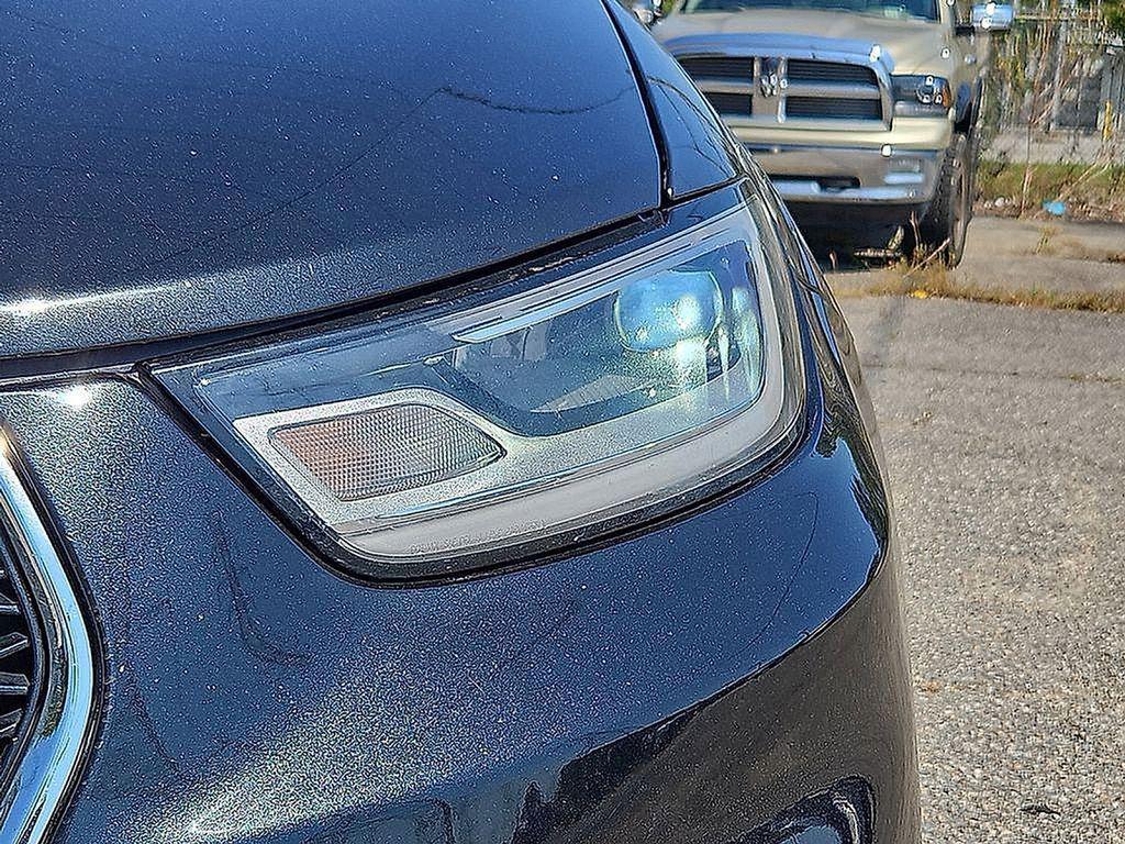 used 2022 Chrysler Pacifica car, priced at $26,686